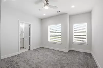 727 S Victory Drive #B, Houston, TX 77088 - Photo 18