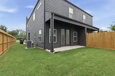 727 S Victory Drive #B, Houston, TX 77088 - Photo 32
