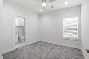 727 S Victory Dr, Houston, TX 77088 - Photo 20