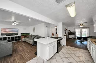 7414 Battlewood Dr, Houston, TX 77040 - Photo 8
