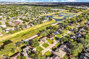 16823 Bougainvilla Ln, Friendswood, TX 77546 - Photo 32