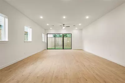 5016 Schuler Street, Houston, TX 77007 - Photo 12