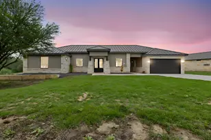 1463 Mountain Vly Dr, Concan, TX 78838 - Photo 2
