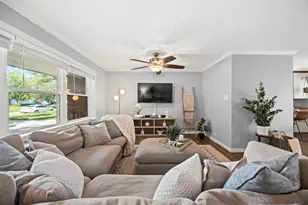 5334 Saxon Dr, Houston, TX 77092 - Photo 6