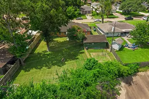 5334 Saxon Dr, Houston, TX 77092 - Photo 30