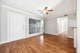 201 Emerson St, Houston, TX 77006 - Photo 2