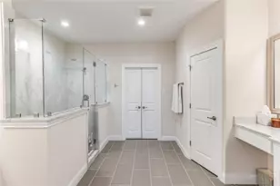 1613 Water Oak Point Dr, Houston, TX 77055 - Photo 12