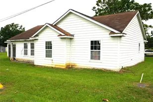 1420 Colorado St, Hempstead, TX 77445 - Photo 16