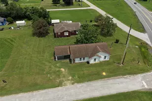 1420 Colorado St, Hempstead, TX 77445 - Photo 2