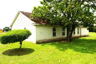 1420 Colorado St, Hempstead, TX 77445 - Photo 14