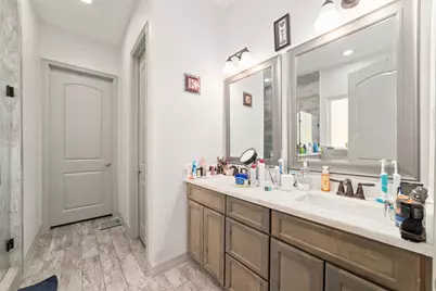 126 Comal Drive, Baytown, TX 77523 - Photo 18