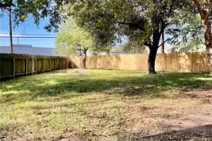 634 Twinbrooke Dr, Houston, TX 77037 - Photo 18