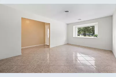 9766 Cedardale Drive, Houston, TX 77055 - Photo 6