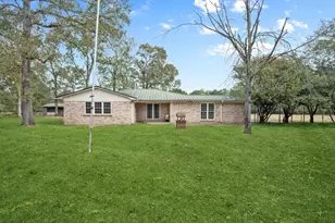 20271 Meadow Lake Rd, Cleveland, TX 77328 - Photo 22