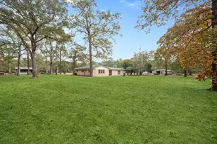20271 Meadow Lake Rd, Cleveland, TX 77328 - Photo 2