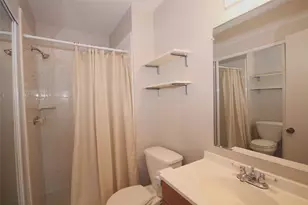 1106 Ravenscourt Dr, Sugar Land, TX 77498 - Photo 10
