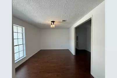 501 Valley Brook Drive, La Porte, TX 77571 - Photo 2