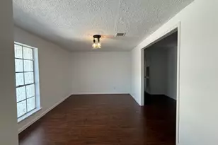 501 Valley Brook Dr, La Porte, TX 77571 - Photo 2