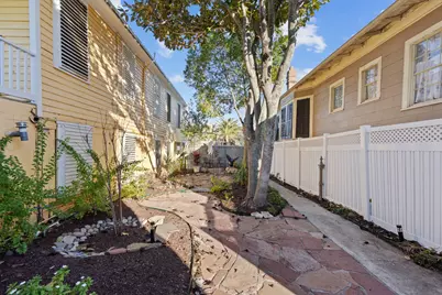 611 Church Street, Galveston, TX 77550 - Photo 6