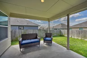 1111 Briscoe St, Brenham, TX 77833 - Photo 14