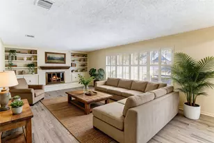 102 Paradise Valley Dr, West Columbia, TX 77486 - Photo 6