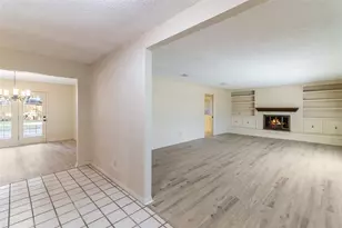 102 Paradise Valley Dr, West Columbia, TX 77486 - Photo 8