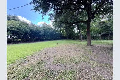 1801 Beazley Street, Brenham, TX 77833 - Photo 20