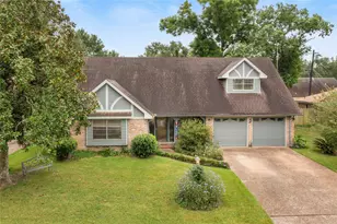 5104 E Bayou Dr, Dickinson, TX 77539 - Photo 1