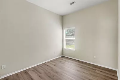 7 Briar Grove Court, Conroe, TX 77301 - Photo 12