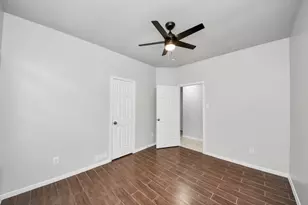 16243 April Ridge Dr, Houston, TX 77083 - Photo 30