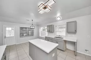 16243 April Ridge Dr, Houston, TX 77083 - Photo 18