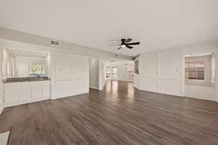 7622 Poitiers Dr, Houston, TX 77071 - Photo 8