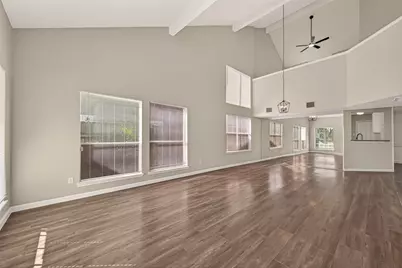 7622 Poitiers Drive, Houston, TX 77071 - Photo 4