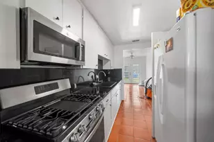 7303 Long Point Rd, Houston, TX 77055 - Photo 6