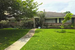 9130 Bassoon Dr, Houston, TX 77025 - Photo 6