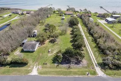 11910 Cedar Gully Road, Beach City, TX 77523 - Photo 2