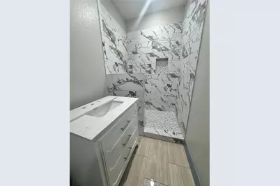 119 N 8th Street, Beasley, TX 77417 - Photo 36