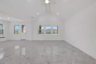 18806 Eastwood Ridge Dr, Crosby, TX 77532 - Photo 6