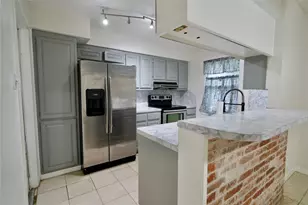 4430 Smooth Oak Ln, Houston, TX 77053 - Photo 6