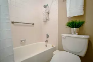 11711 Memorial Dr, Houston, TX 77024 - Photo 36