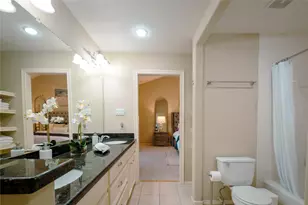 11711 Memorial Dr, Houston, TX 77024 - Photo 32