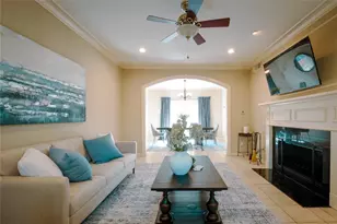 11711 Memorial Dr, Houston, TX 77024 - Photo 12