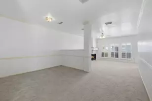 1321 El Camino Village Dr, Webster, TX 77058 - Photo 6