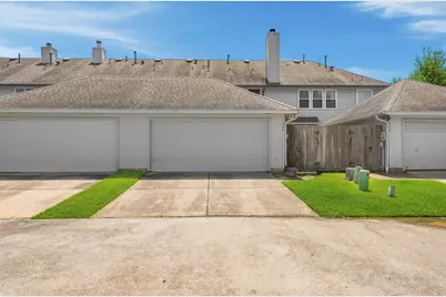 1321 El Camino Village Drive, Webster, TX 77058 - Photo 22
