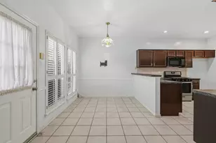 1321 El Camino Village Dr, Webster, TX 77058 - Photo 10