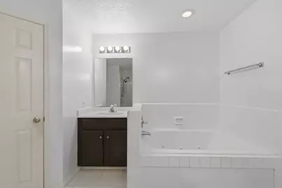 1321 El Camino Village Drive, Webster, TX 77058 - Photo 18