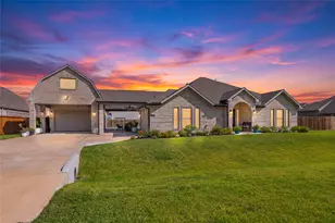 2110 Wikiup St, Dickinson, TX 77539 - Photo 2
