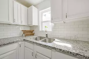 7546 Greendowns St, Houston, TX 77087 - Photo 14