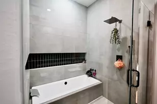 2205 Staples St, Houston, TX 77026 - Photo 14