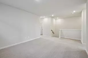 4208 Farm Holw St, Houston, TX 77080 - Photo 16